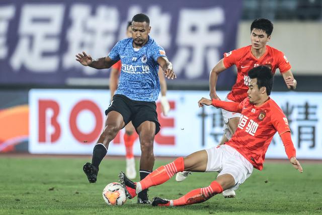 曼城续约格瓦迪奥尔至2031年，拒绝皇马诱惑