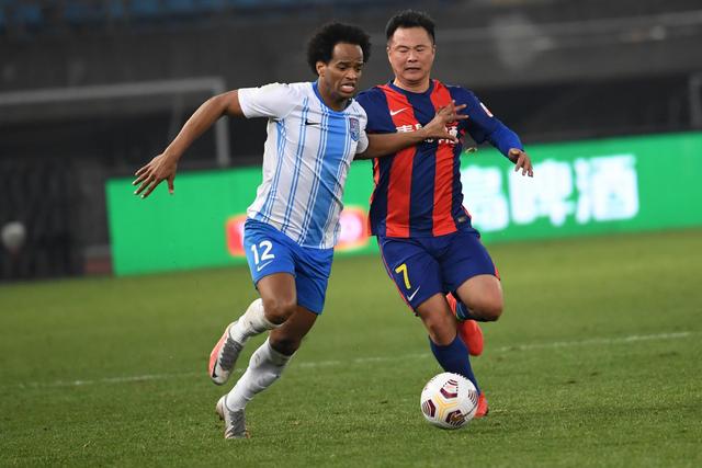 1-0！徐阳点评蓉城胜泰山：成熟与急躁的较量